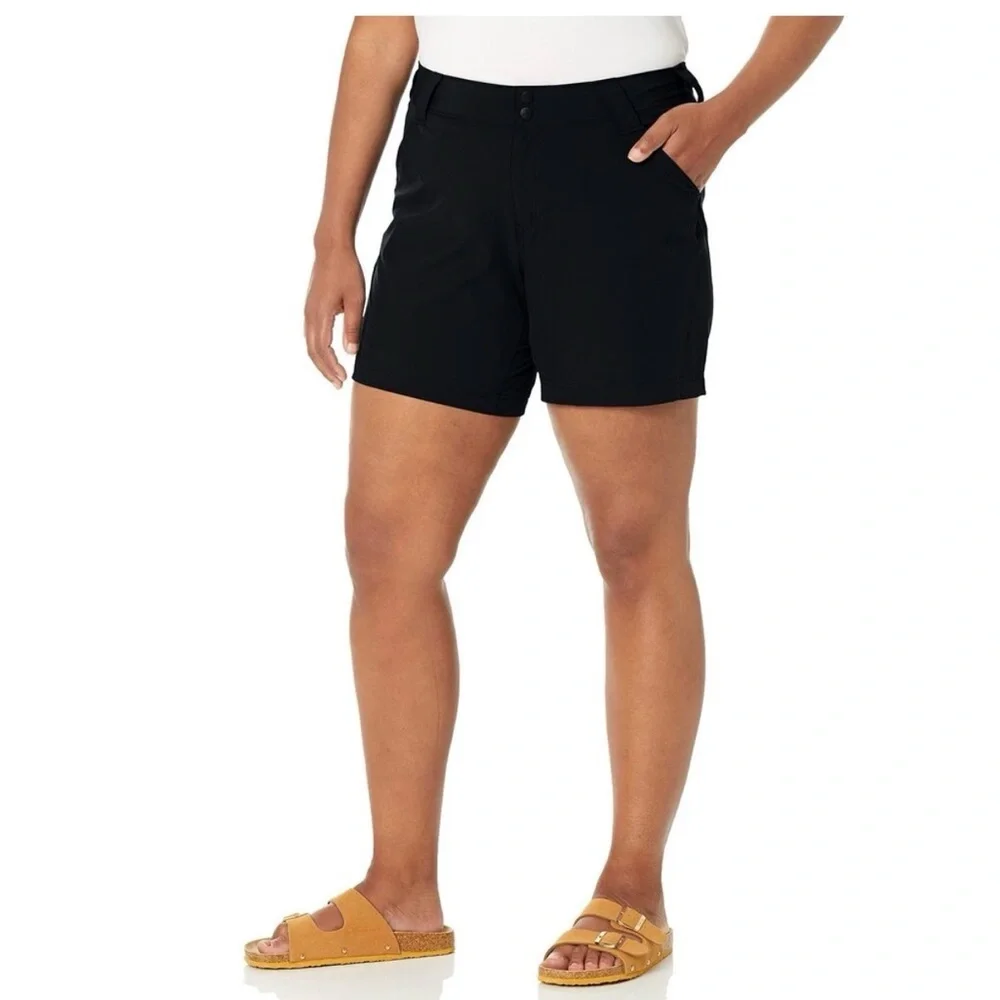 Columbia Black Coral Point ll Shorts | L - Picture 3 of 9